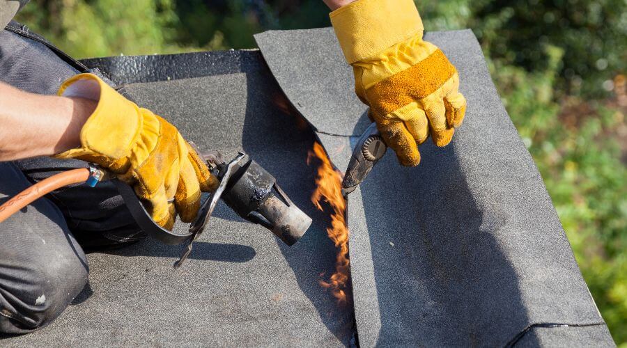 Professional gutter cleaning in Bainbridge, PA